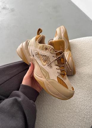 Женские кроссовки nike m2k beige
