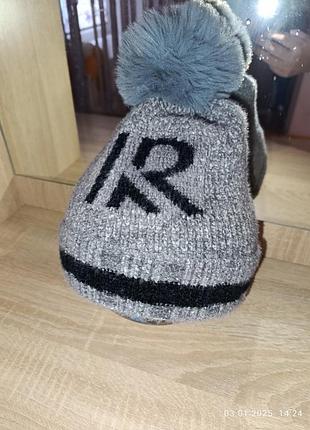Женская шапка
