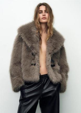 Нова куртка зі штучного хутра zara куртка штучне хутро шубка пухнаста шуба