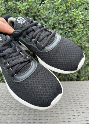 Nike tanjun кроссовки 40 размер черные оригинал 6