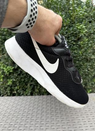 Nike tanjun кроссовки 40 размер черные оригинал 3
