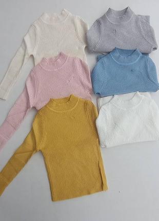 Вязаная тёплая кофточка водолазка