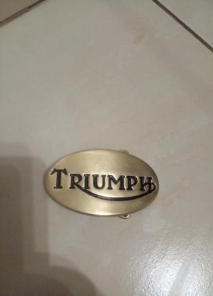 Пряжка на ремінь triumph