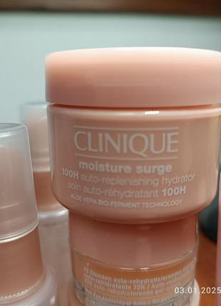 clinique moisture surge 100h auto-replenishing hydrator