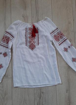 Вишиванка для дівчинки