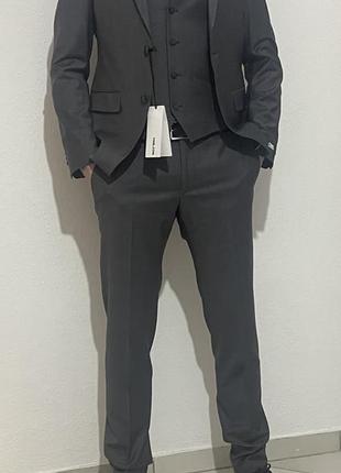 Чоловічий костюм karl lagerfield2 фото