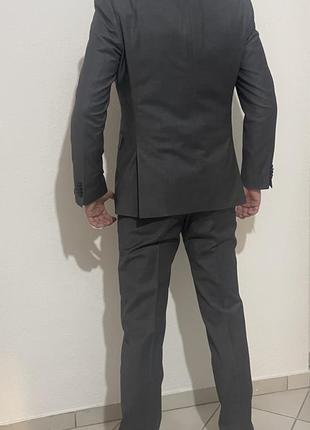 Чоловічий костюм karl lagerfield10 фото