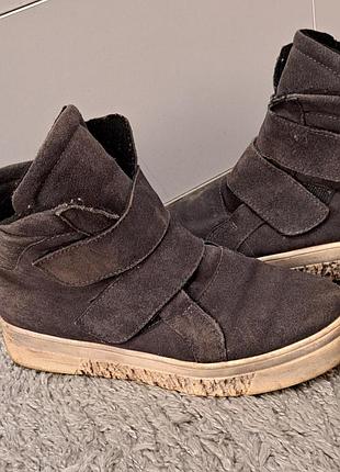 Замшевые ботинки сапоги