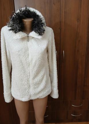 Очень теплая кофтп