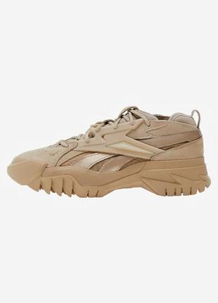 Кожаные нюдовые женские бежевые кроссовки reebok cardi b club c v2 37 38 40 размер