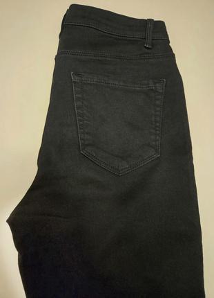 Голубые скинни джинсы