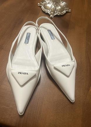 Оригиналинальные #prada кожа ( все зяне видны на фото )
