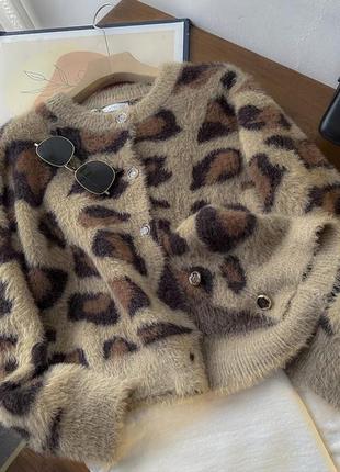 Свитер леопардовый