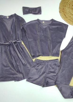 Велюрова піжама з халатом