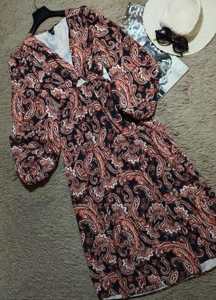 Красивое платье миди с разрезом и объемными рукавами/платье