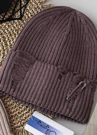 Шапка жіноча невисока лопатка з булавкою 54-59 віскоза 50%, нейлон 22%