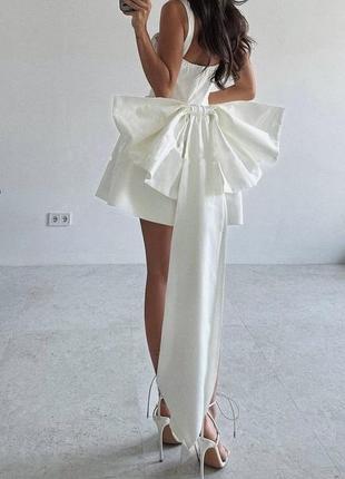 Корсетна сукня prettylittlething