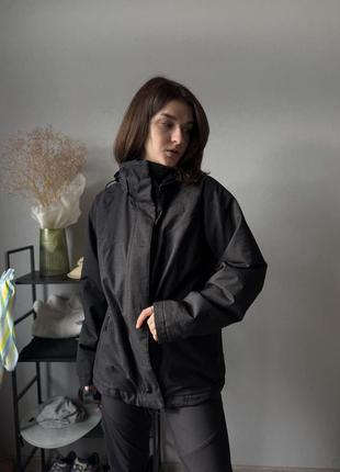 Куртка женская мембрана мембранная тн The The North Face Face черные tnf утепленная hyvent