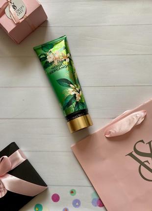 Лосьйон для тіла victoria's secret