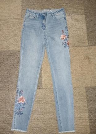 Джинсы женские next