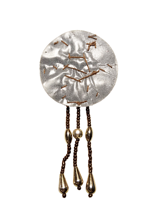 Брошь с бисером нашивная