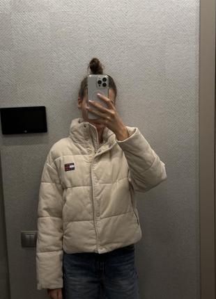 Тепленькая куртка tommy jeans