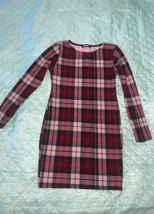 Плаття в клітинку