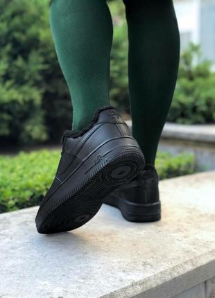 Зимові nike air force 1 low black fur4 фото