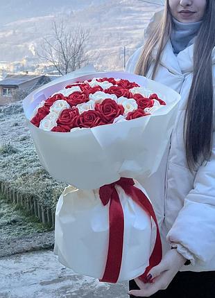 Букет з атласних стрічок, троянди з ленточок