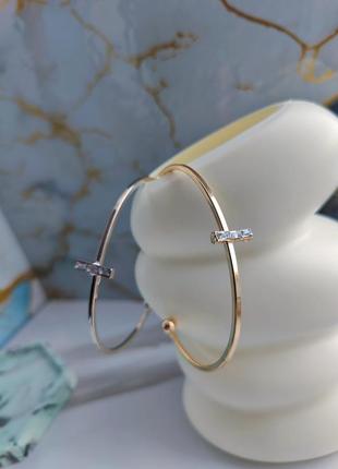 Жіночий браслет на руку в сріблястою кольору з підвіскою ведмедик, біжутерія