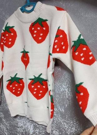Вязаный свитер для девочки