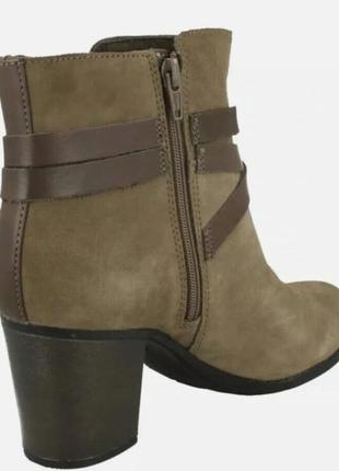Ботильйони жіночі замшеві , черевики , напівчобітки clarks 3