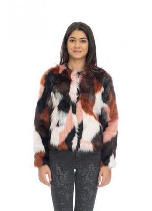 Стильный полу шубок