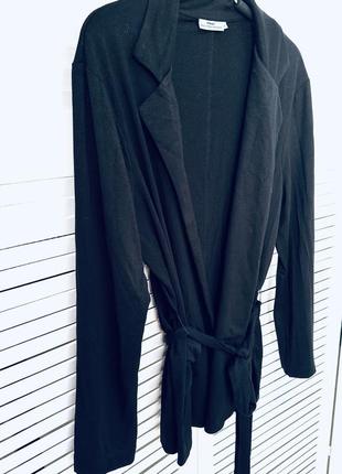 Женский трикотажный пиджак