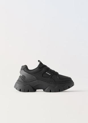 Кроссовки zara