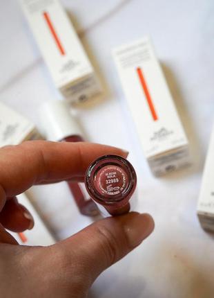 Увлажняющее масло для губ hermes the hermèsistible infused lip oil rose kola 05 brillant