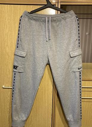 Спортивні штани карго з лампасами nike sportswear cargo pants.оригінал.