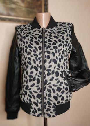 Шикарна куртка