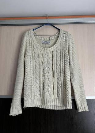 Светер вязаний
