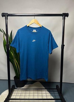 Спортивна котонова футболка nike centr logo
