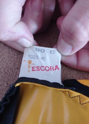 Шкіряний бюст для рольових ігор від escora. 5
