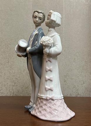 Фарфоровая статуэтка lladro «свадьба». 2