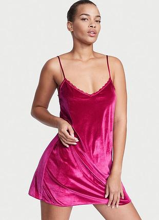 Пеньюар velvet v-ck slip розового цвета виктория секрет