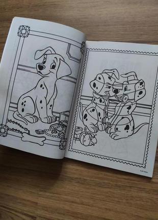 Дитяча розмальовка colouring book usa disney песики ,бемби, різні малюнки цікаві