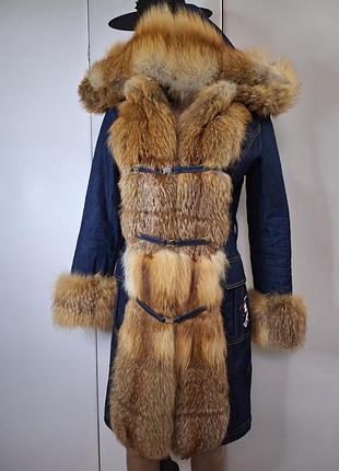 Оригинальная парка с мехом лисы