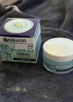 Garnier hyaluronic aloe jelly нічний крем-гель