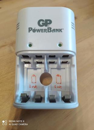 Зарядне для батарейок аа/ааа gp powerbank gpkb01gs
