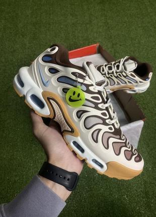 Nike 4