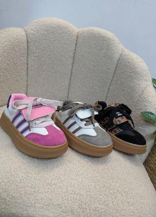 Кросівки для дівчаток
