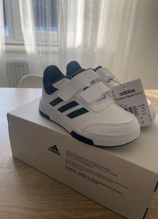 Кросівки adidas, оригінал